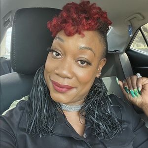 Meet your Posher, Gina